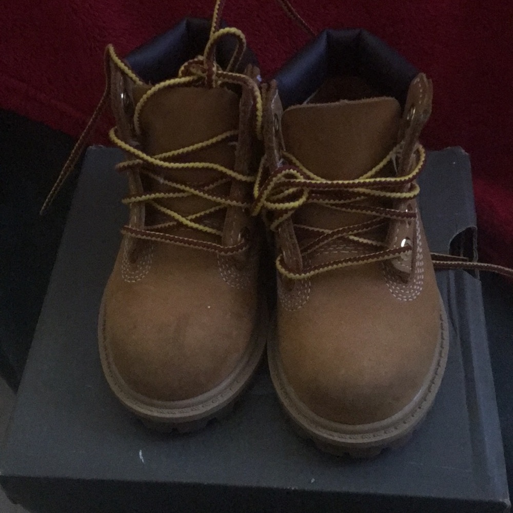 Toddler timberland size 4